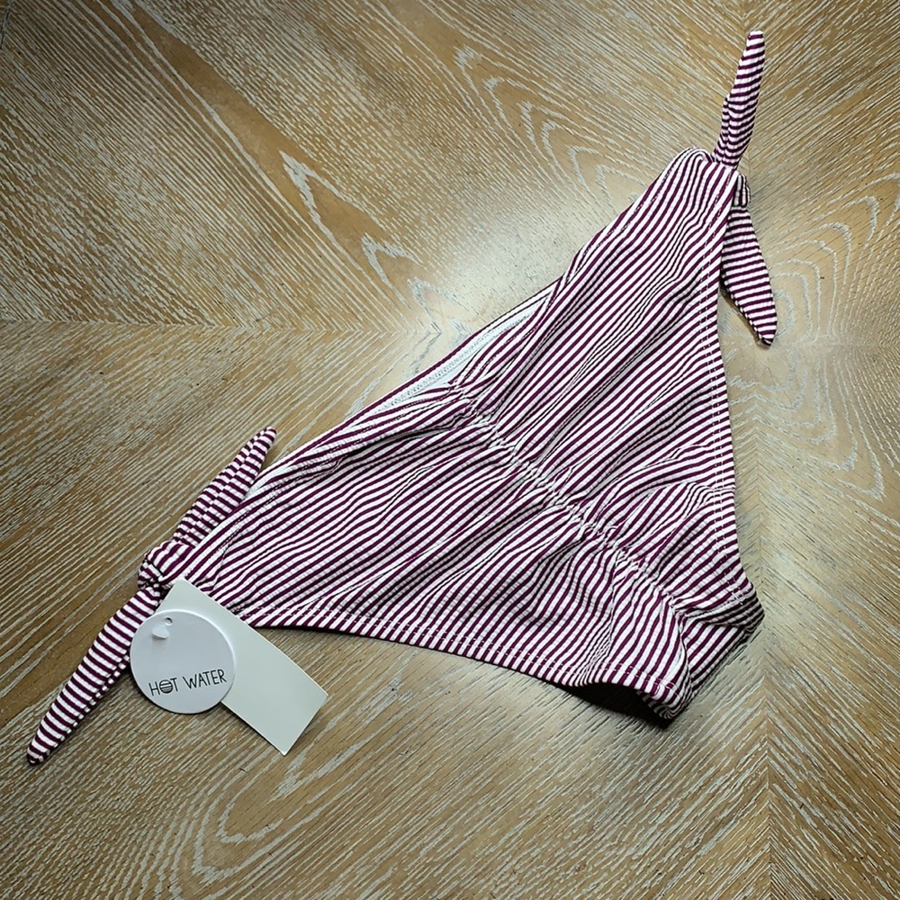 HOT WATER Cheeky Wild Cherry/White 24NC0040 Bikini w/ Shirring Bottom M